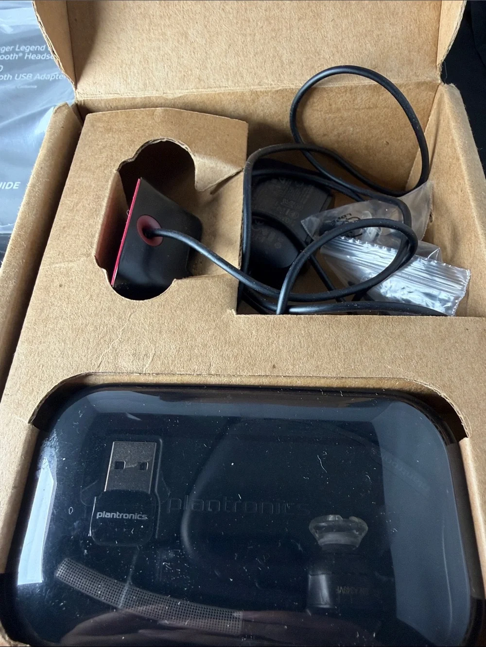 Plantronic Voyager Legend UC Bluetooth Headset Text/Noise Reduction B235